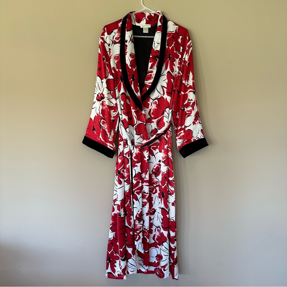 Jones New York Kimono Robe Womens L/XL  Attached Belt Lt Weight Satin Red Floral
